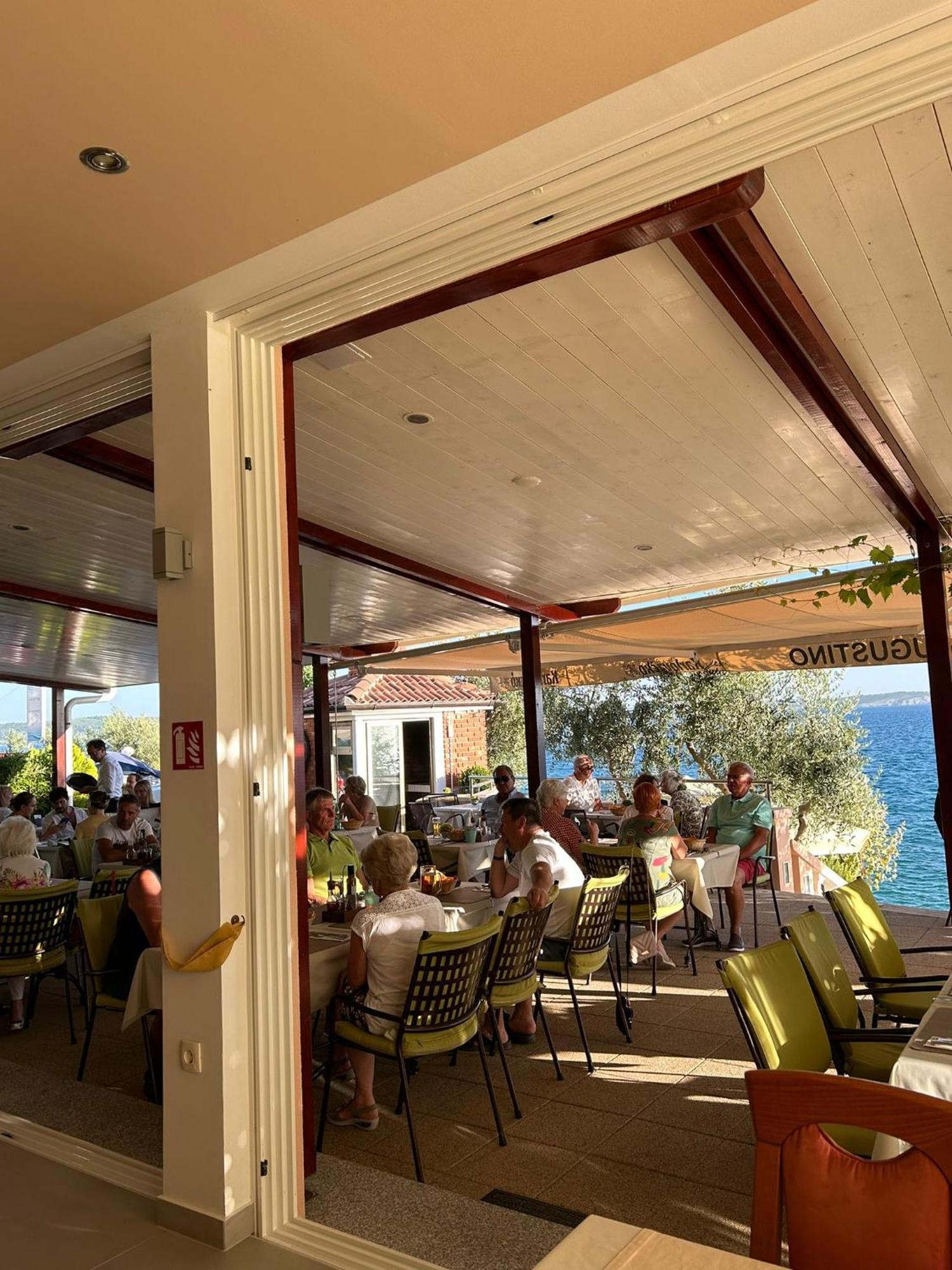 Pension Augustino Miletici Экстерьер фото