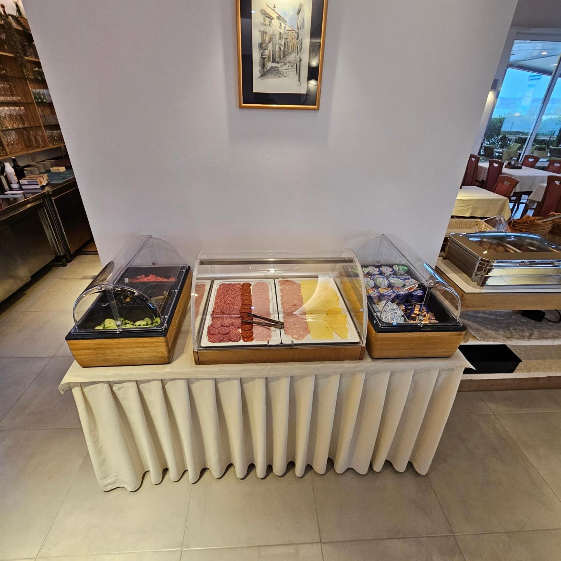 Pension Augustino Miletici Экстерьер фото